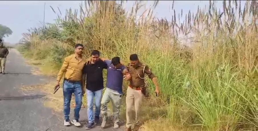 Exclusive : ट्रैक्टर विवाद : युवक की गोली मारकर हत्या करने वाले बदमाशों से पुलिस की मुठभेड़, 2 को लगी गोली