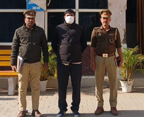 रोडरेज की घटना ने लिया गंभीर मोड़, बीच-बचाव करने वाले की हत्या, मुख्य आरोपी पहुँचा सलाखों के पीछे