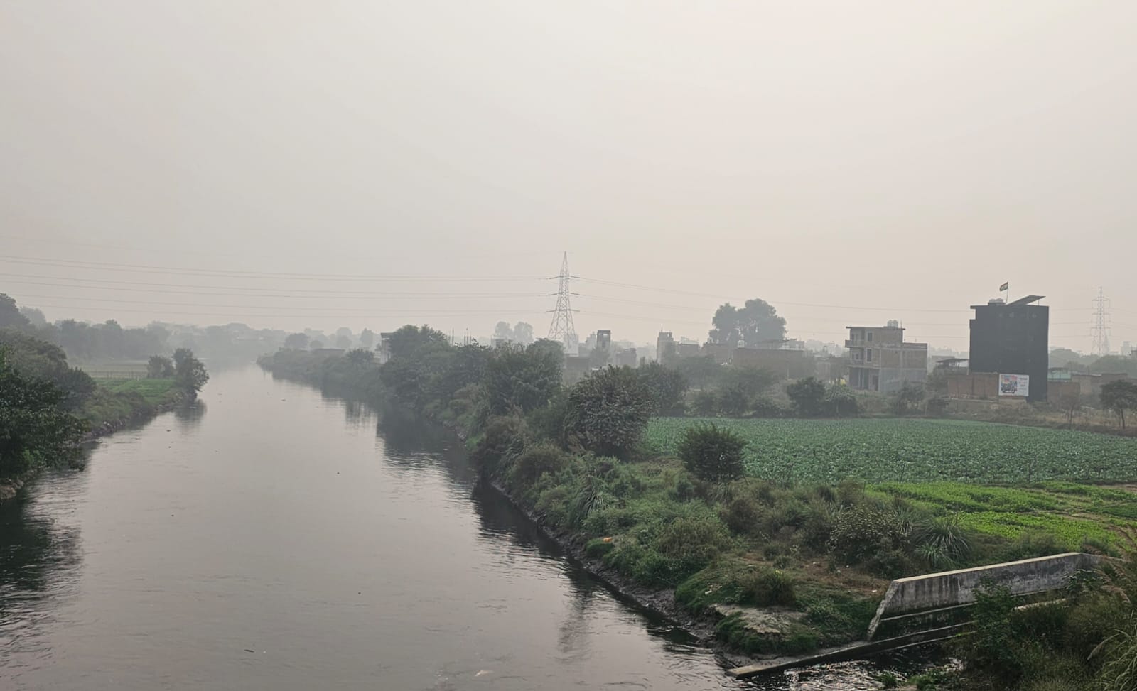 हिंडन डूब क्षेत्र में अवैध निर्माण करने वालों पर कसा कानून का शिकंजा, लेखपाल की तहरीर पर पांच के खिलाफ केस दर्ज