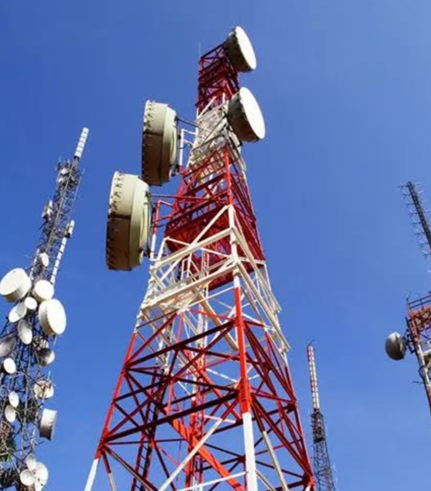 मोबाइल टावर से उपकरण चुराने वाले गिरोह का पर्दाफाश, कैब से रेकी करने के बाद देते थे घटना को अंजाम