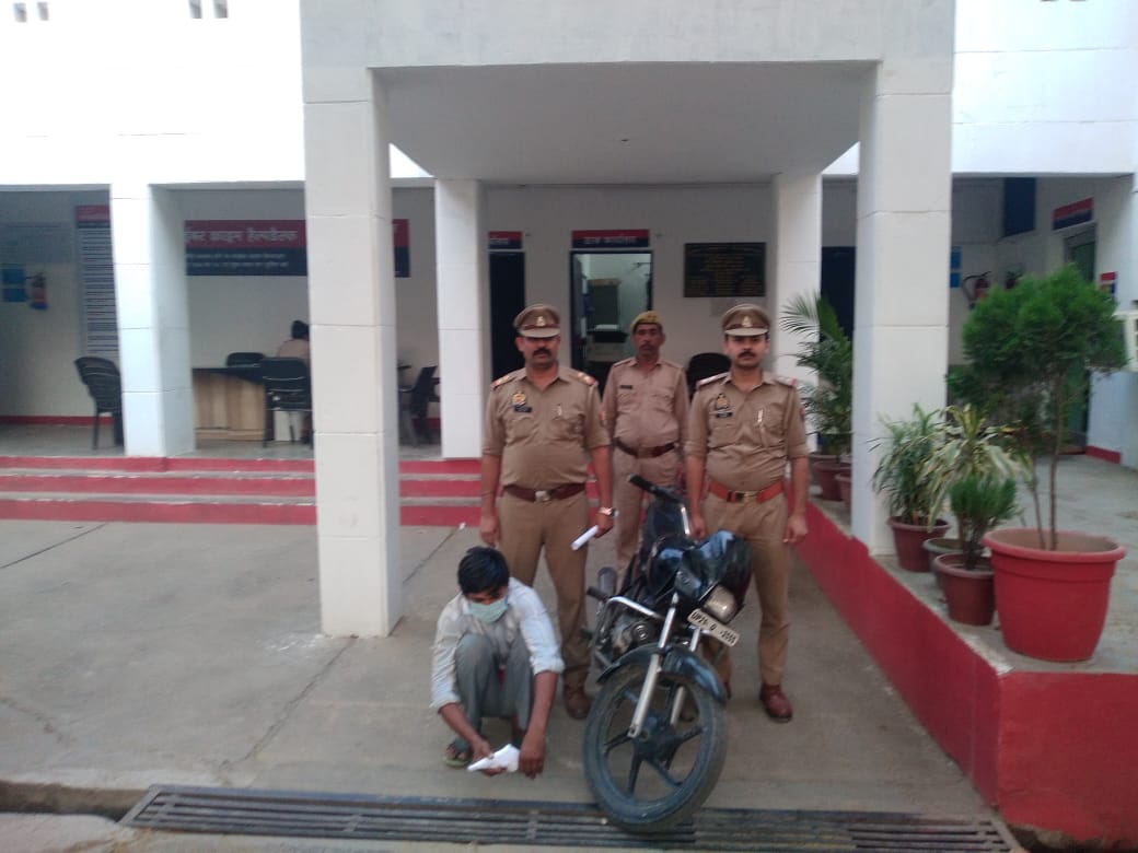 कलेक्शन एजेंट से लूट की घटना में शामिल 15000 का इनामी दबोचा, रेडिएंट कंपनी का लूटा था पैसा