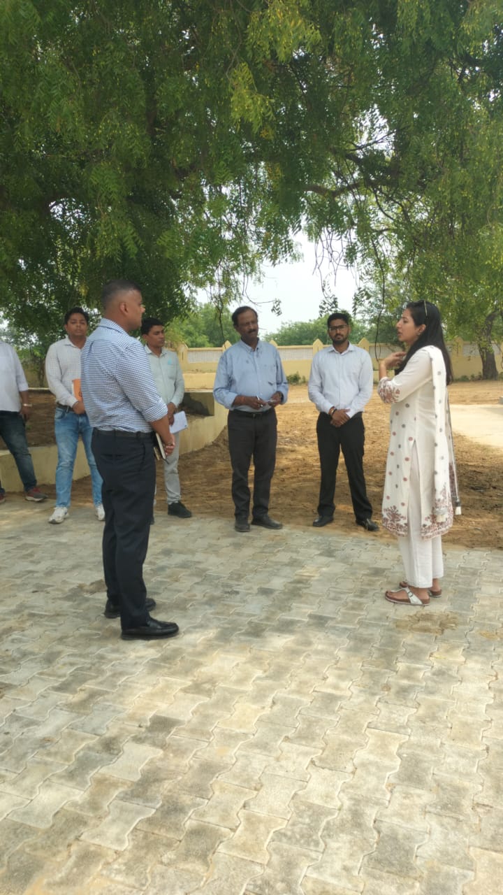 टूरिस्ट स्पॉट के रूप में विकसित होगा भोला रावल गांव का मंदिर व तालाब: दौरे के बाद ग्रेटर नोएडा प्राधिकरण की एसीईओ ने दिया निर्देश