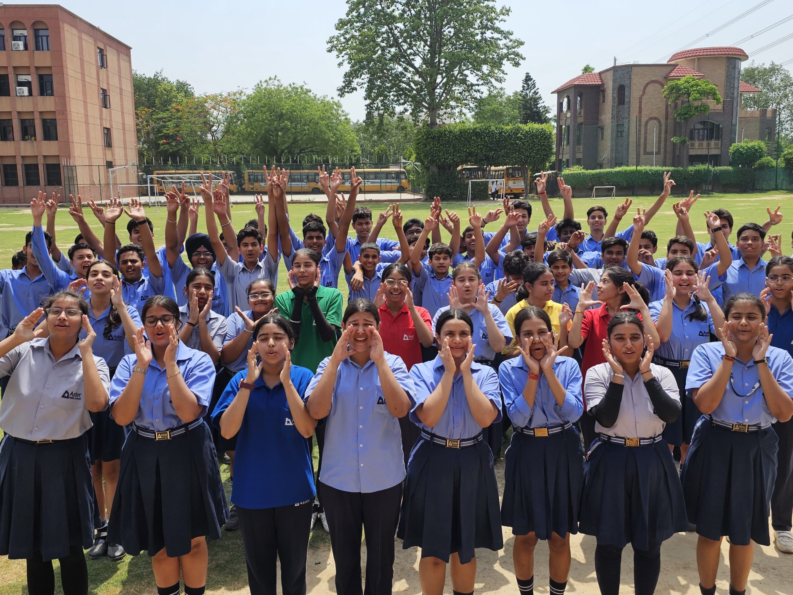 100 प्रतिशत रहा एस्‍टर पब्लिक स्‍कूल का परीक्षा परिणाम: 17 छात्रों ने विभिन्‍न सब्‍जेक्‍ट में प्राप्‍त किए 100 प्रतिशत अंक