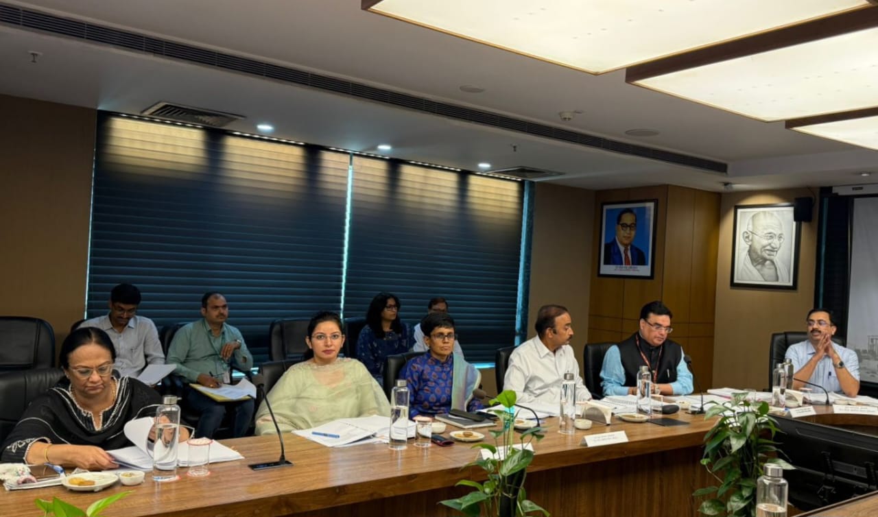 किसानों के हक में बोर्ड बैठक में प्राधिकरण ने लिया अहम निर्णय: बैकलीज में त्रुटि को संशोधित कर सकेगी प्राधिकरण की समिति