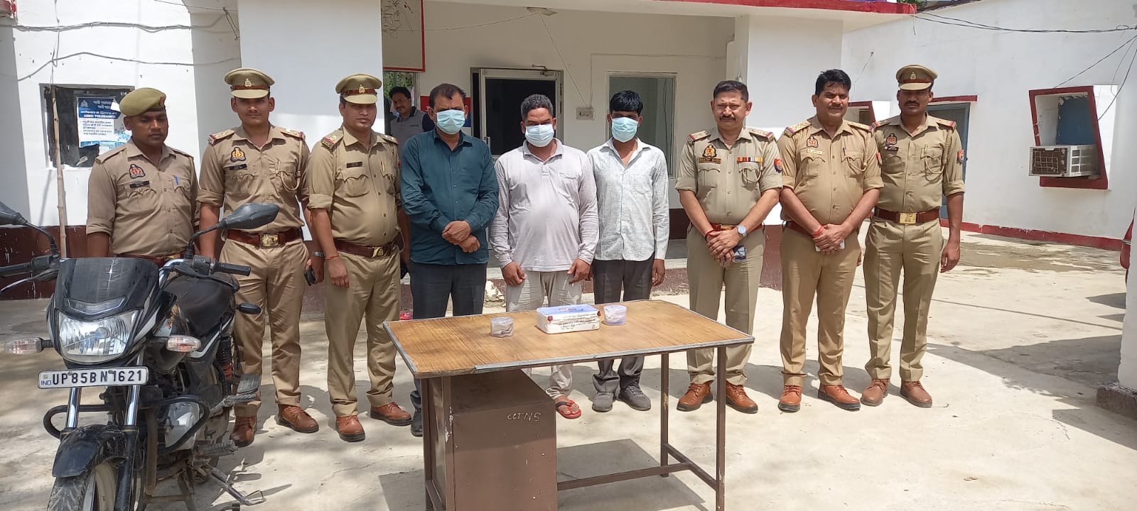 खुद को सिद्ध बाबा बता तंत्र-मंत्र की आड़ में ठगी करने वाले गिरोह का भंडाफोड़, तीन आरोपी चढ़े पुलिस के हत्थे