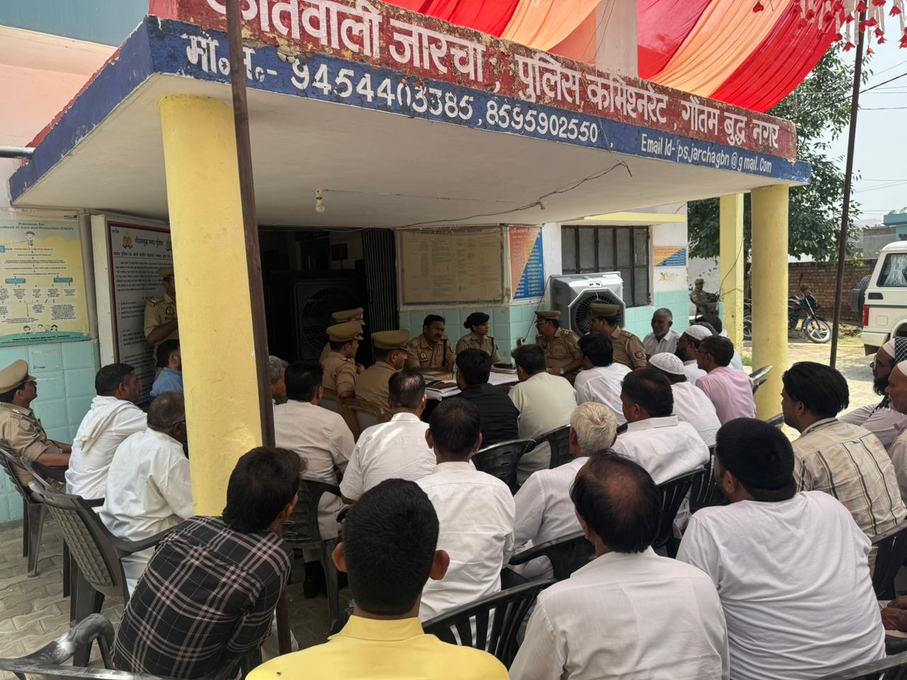 ईद उल-अजहा को लेकर गौतमबुद्ध नगर में पुलिस की सतर्कता, जारचा, दादरी और बीटा-2 में हुई पीस कमेटी की बैठक