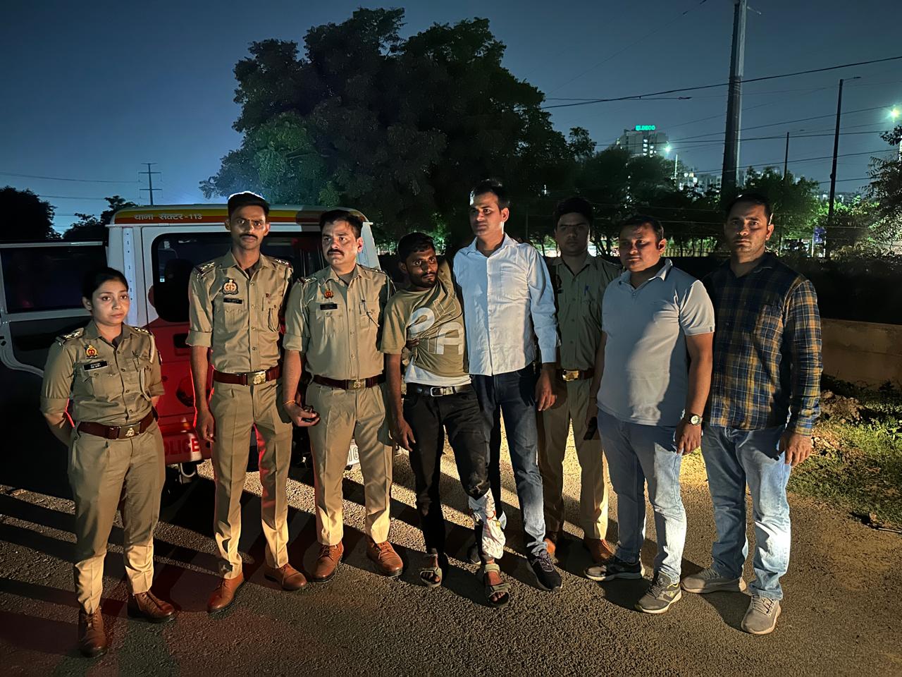 पुलिस मुठभेड़ में कुख्यात लुटेरा घायल, तीन गिरफ्तार भारी मात्रा में अवैध शस्त्र व वाहन बरामद