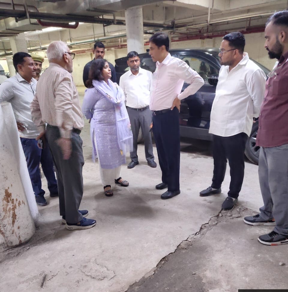 ओएसडी गुंजा सिंह का एक्‍शन, चार को जारी किया नोटिस: मलबा मिलने पर कान्ट्रेक्टर पर लगाया 25 हजार रुपए का जुर्माना