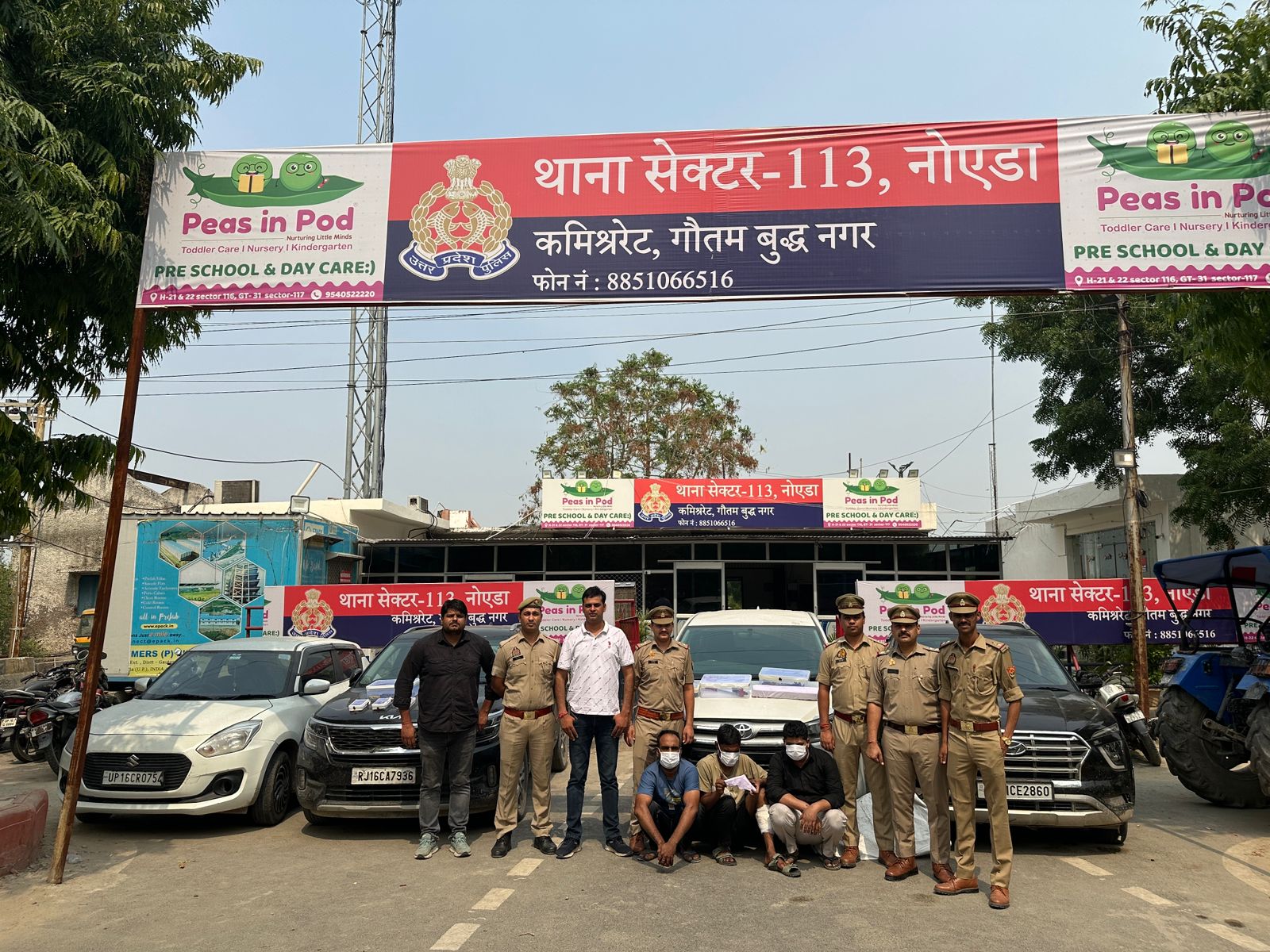 लग्जरी कार चोरी करने वाला गैंग मुठभेड़ में धराया, 1 करोड़ की कारें बरामद, 50 हजार के ईनामी समेत तीन दबोचे