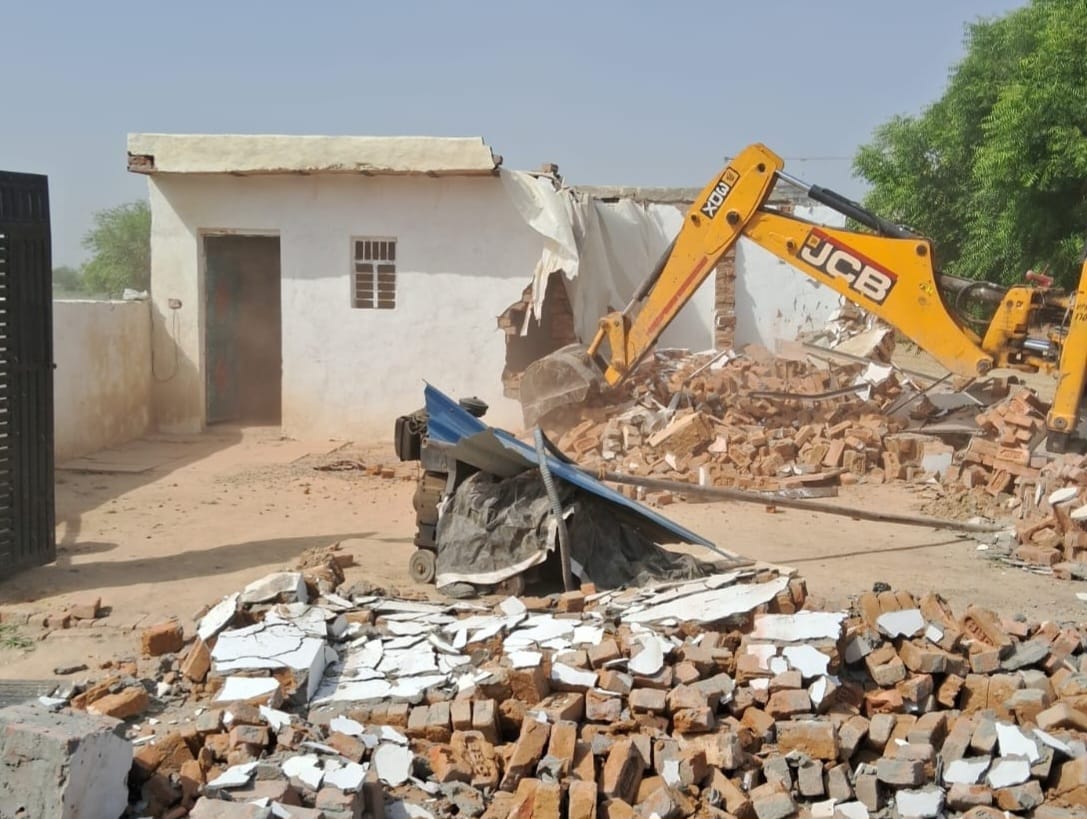 ग्रेनो प्राधिकरण ने सुनपुरा गांव में खाली कराई 20 हजार मीटर जमीन, काॅलोनाइर काट रहे थे अवैध काॅलोनी