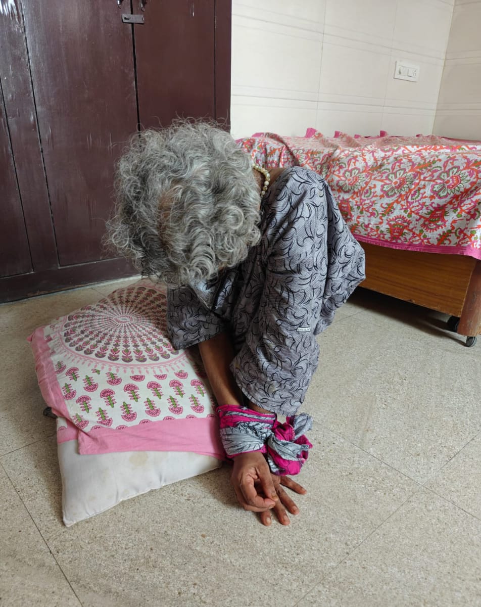 मॉ-बाप को वृद्ध आश्रम भेजने के लिए रईसजादे देते थे घूस : बुजुर्गों के साथ आश्रम में होता था अमानवीय व्‍यवहार