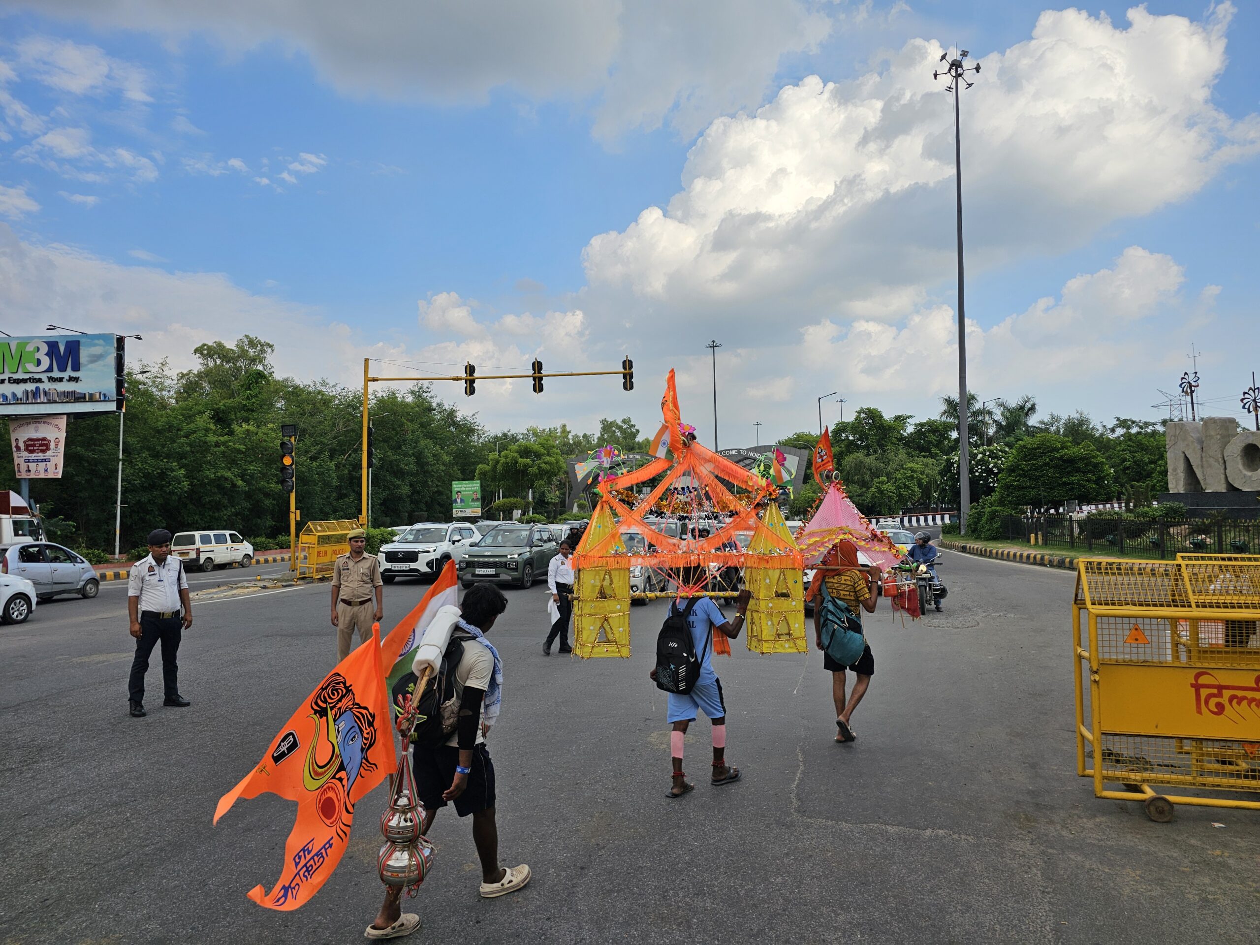 कांवड़ यात्रा को लेकर गौतमबुद्धनगर में धारा-163 लागू, ड्रोन से होगी मार्ग की निगरानी