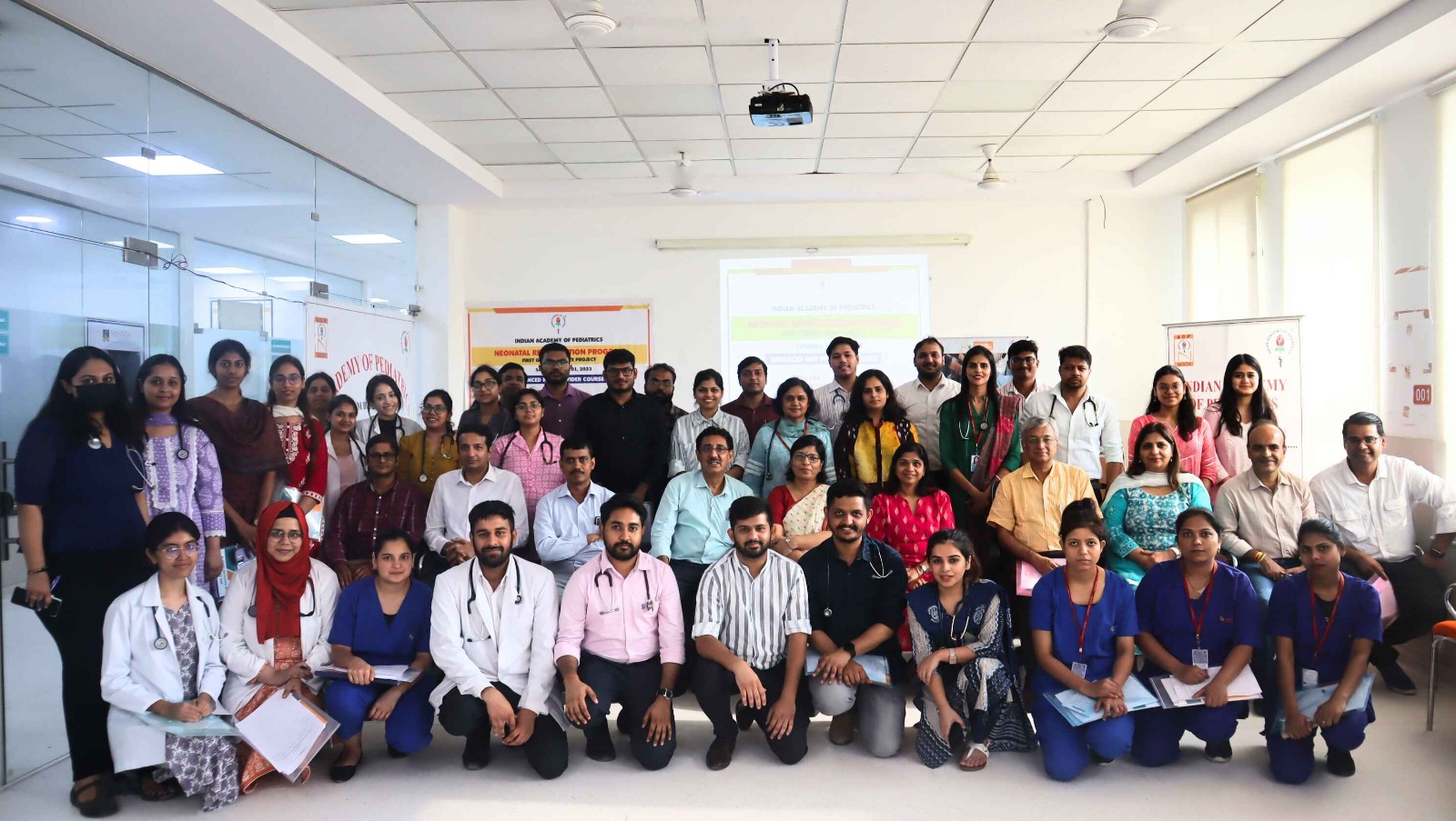 शारदा अस्पताल में मनाया गया राष्ट्रीय डॉक्टर्स डे : लोगों की जीवन रक्षा के लिए डाक्‍टरों का अमूल्‍य योगदान