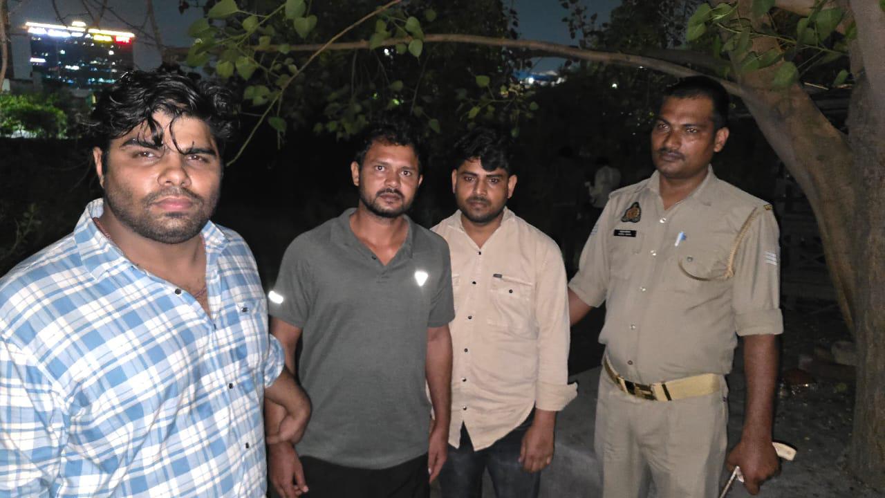 डीएलएफ मॉल के पास नोएडा पुलिस और बदमाशों के बीच मुठभेड़, तीन अपराधी गिरफ्तार, एक घायल