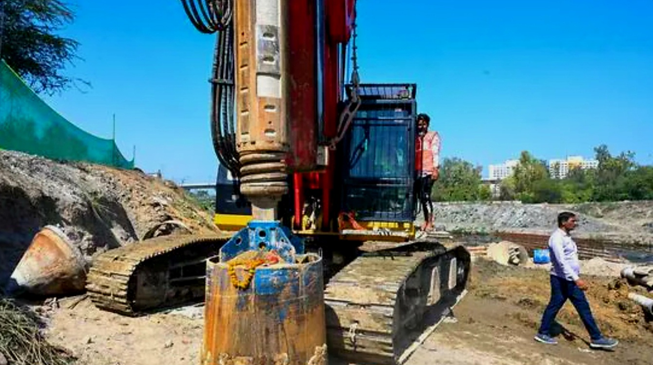 चिल्ला एलिवेटेड रोड को मिली IIT दिल्ली की मंजूरी,  छह लेन की सड़क पर बनेंगे पांच रैंप