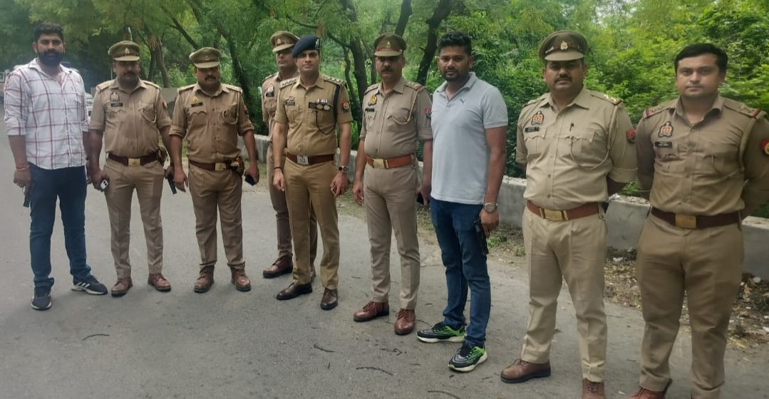 नोएडा में पुलिस और बदमाश के बीच मुठभेड़, गोली लगने से घायल हुआ शातिर अपराधी