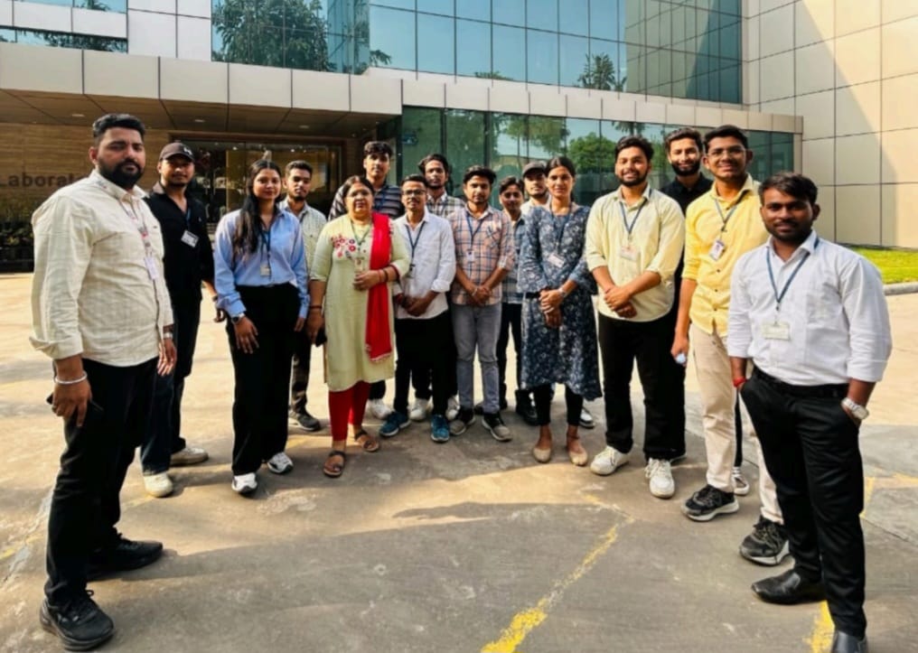 एनआईईटी के छात्रों ने किया हाइग्‍लांस प्रयोगशाला का किया भ्रमण: छात्रों को मिली प्रयोगशाला उपकरणों की जानकारी