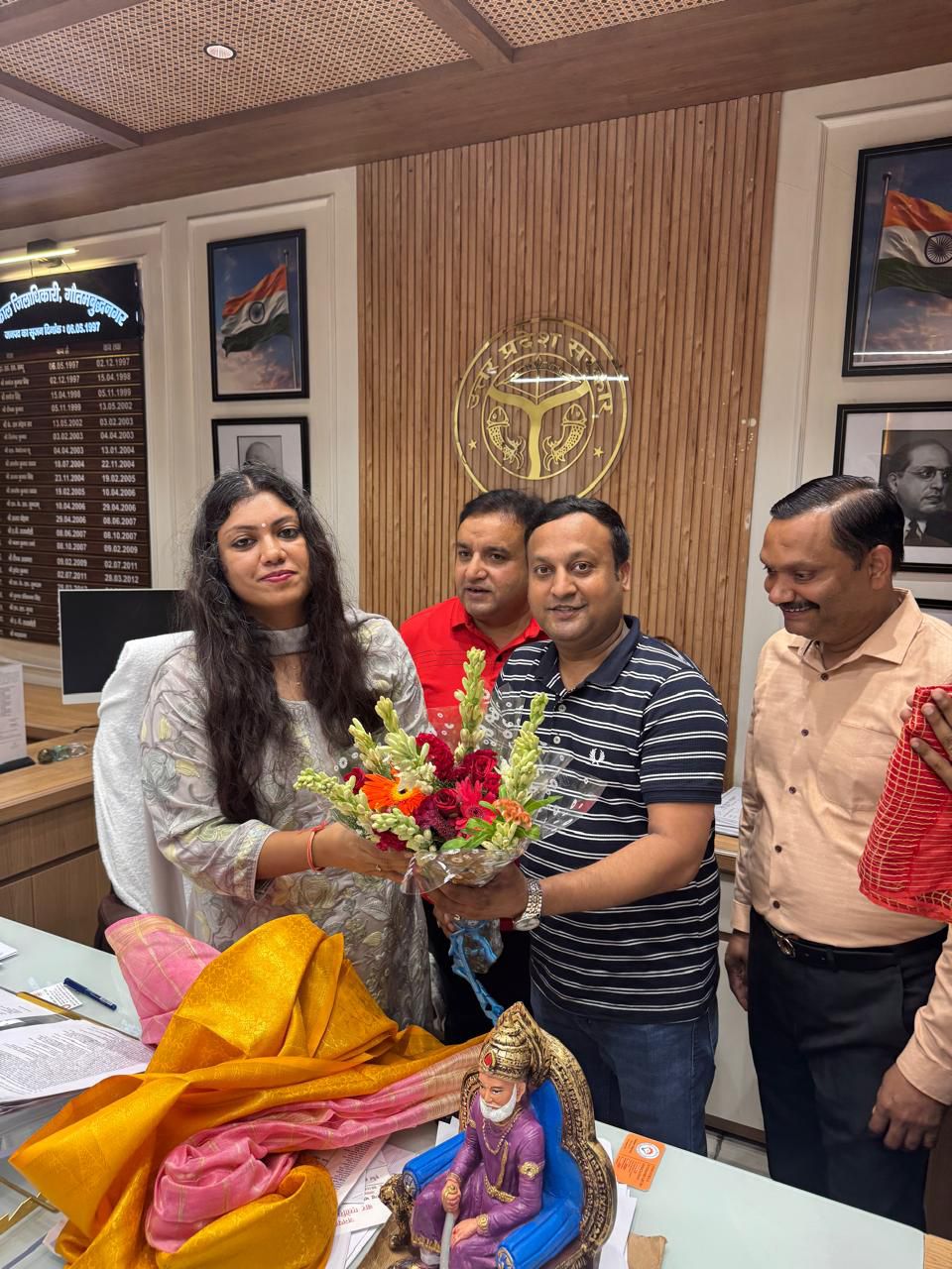 वैश्य समाज ने किया डीएम मेधा रुपम का स्‍वागत: जन्माष्टमी महोत्सव के लिए किया आमंत्रित