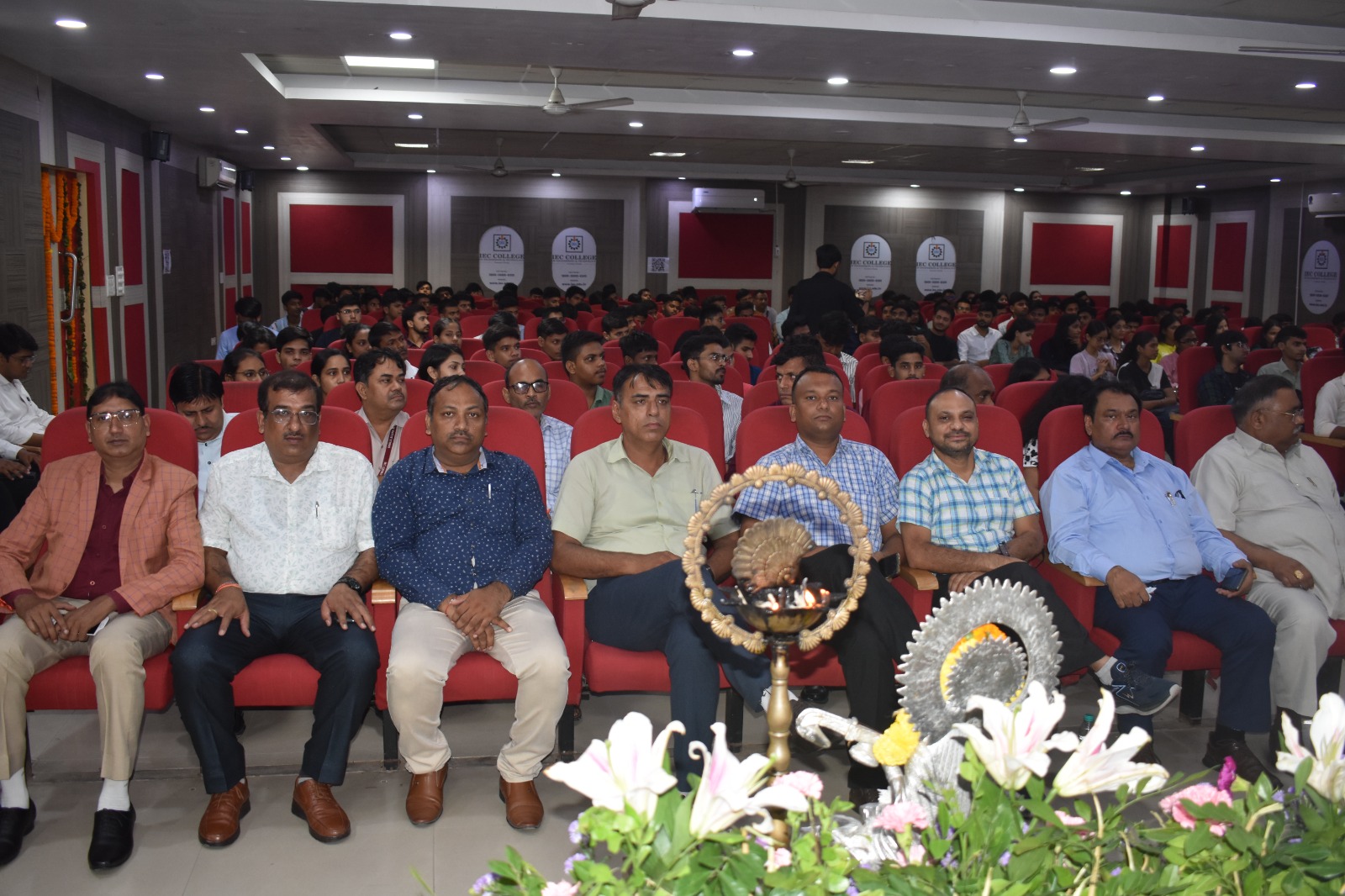 युवा पीढी को नवीन तकनीक का ज्ञान जरूरी: आईईसी कालेज में ओरिएंटेशन कार्यक्रम का आयोजन