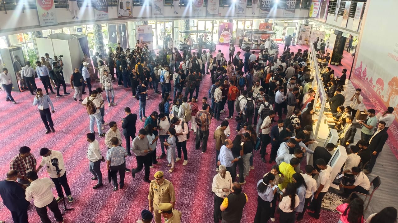 UP इंटरनेशनल ट्रेड शो: 2 दिन में पहुंचे डेढ़ लाख दर्शक,  रूस के साथ बढ़ती साझेदारी