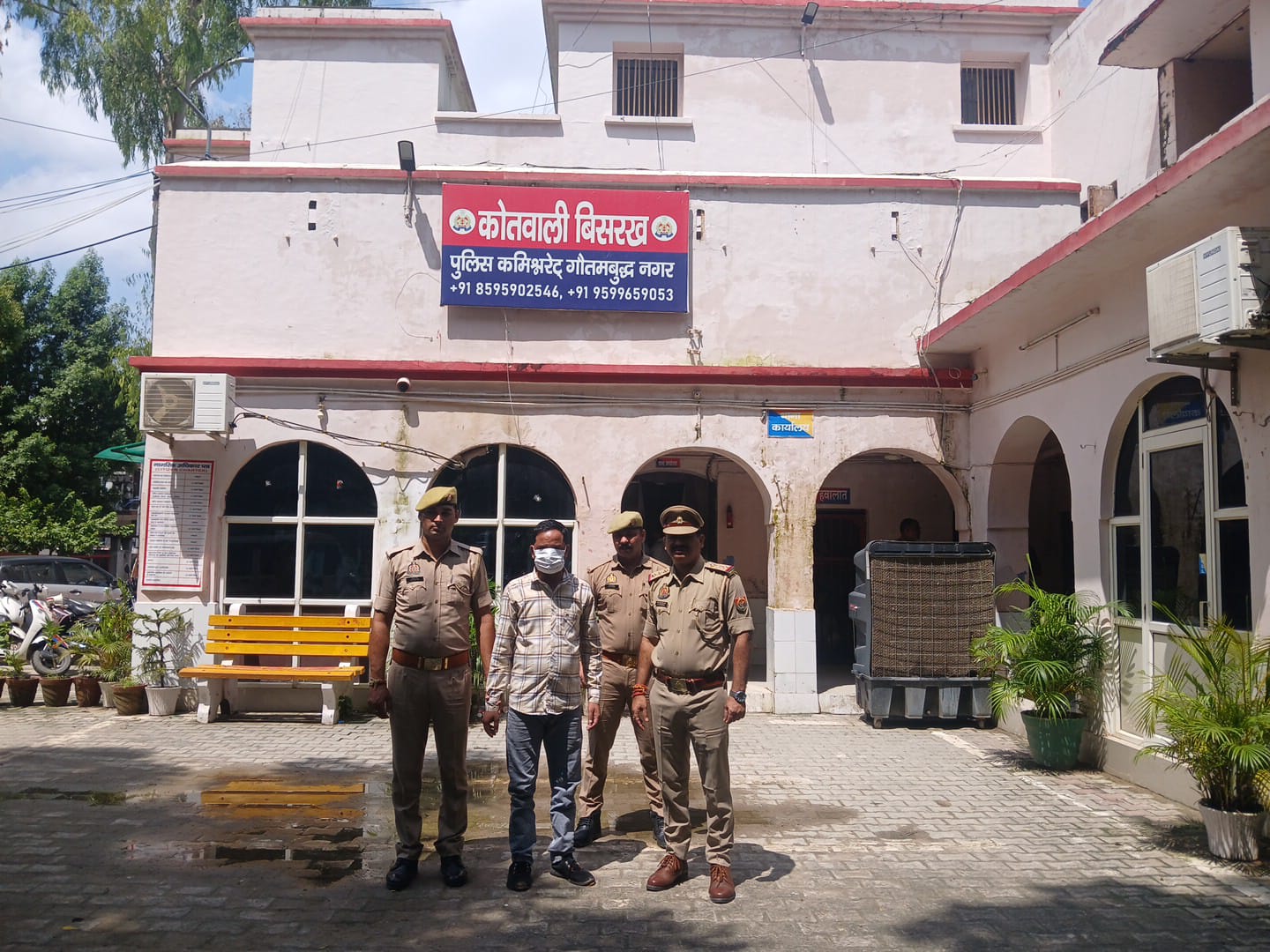 कंबोडिया में बैठकर भारत में साइबर ठगी करने वाला गिरोह बेनकाब, 50 हजार का इनामी आरोपी गिरफ्तार