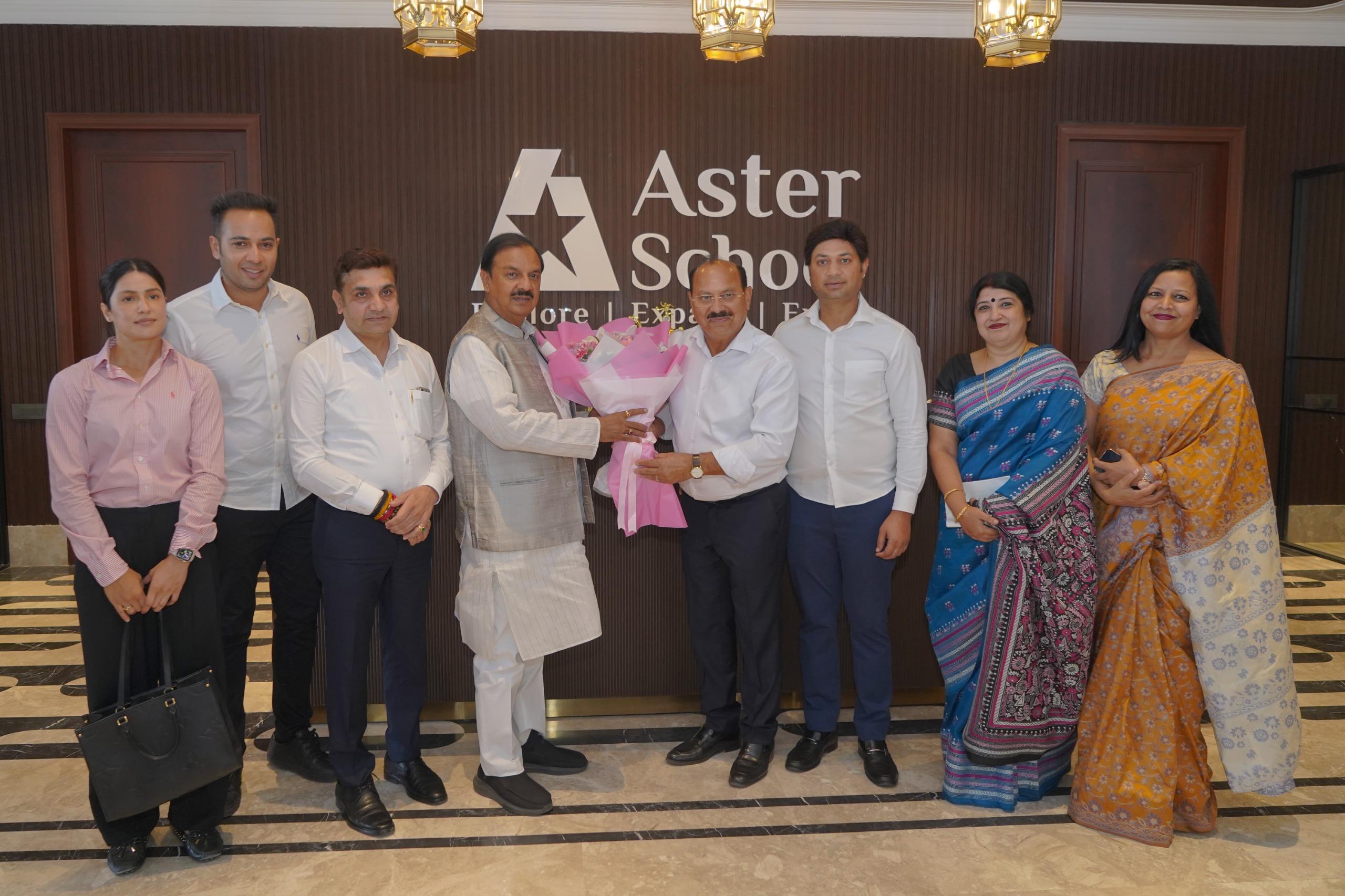 एस्‍टर स्‍कूल में सीबीएसई राष्ट्रीय टी-20 क्रिकेट टूर्नामेंट का आगाज: सांसद डाक्‍टर महेश शर्मा ने किया प्रतियोगिता का उदघाटन