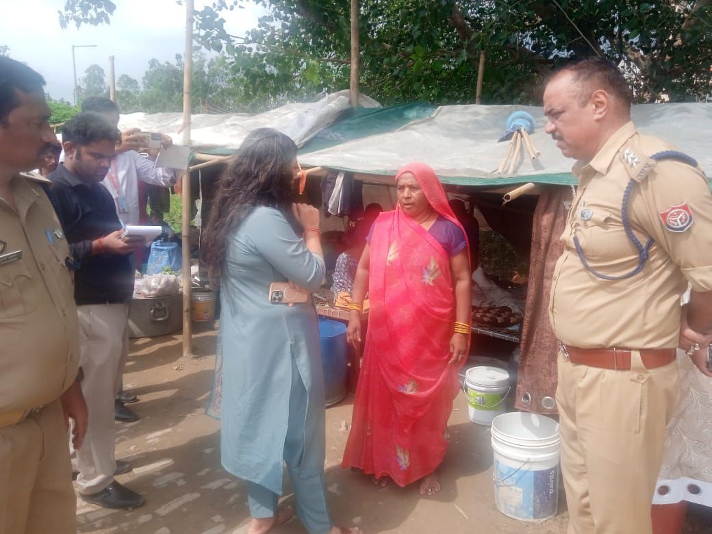 बाढ़ से 200 परिवारों को प्रशासन की टीम ने किया रेस्‍क्यू: डूब क्षेत्रों में पहुंचा यमुना नदी में छोड़ा गया पानी