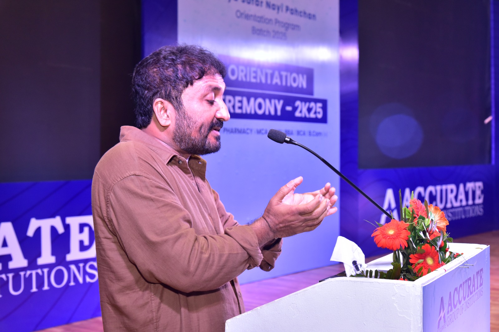 एक्यूरेट के ओरिएंटेशन में 1,000 से अधिक छात्रों ने लिया हिस्‍सा: सुपर 30 के आनंद कुमार ने छात्रों को बताया सफलता का मंत्र