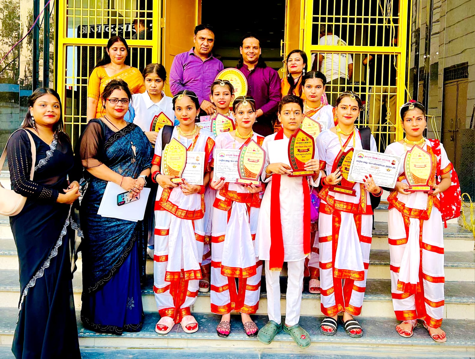 राष्ट्रीय समूह गान प्रतियोगिता में सिटी हार्ट ने मारी बाजी : समूह गान में सिटी हार्ट स्कूल ने प्राप्त किया प्रथम स्थान