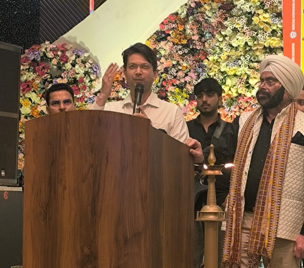 दीपावली मेले में चमकी कई उद्यमियों की किस्‍मत:इंडस्ट्रियल एंट्रेपरेणुर्स एसोसिएशन ने किया था मेले का आयोजन