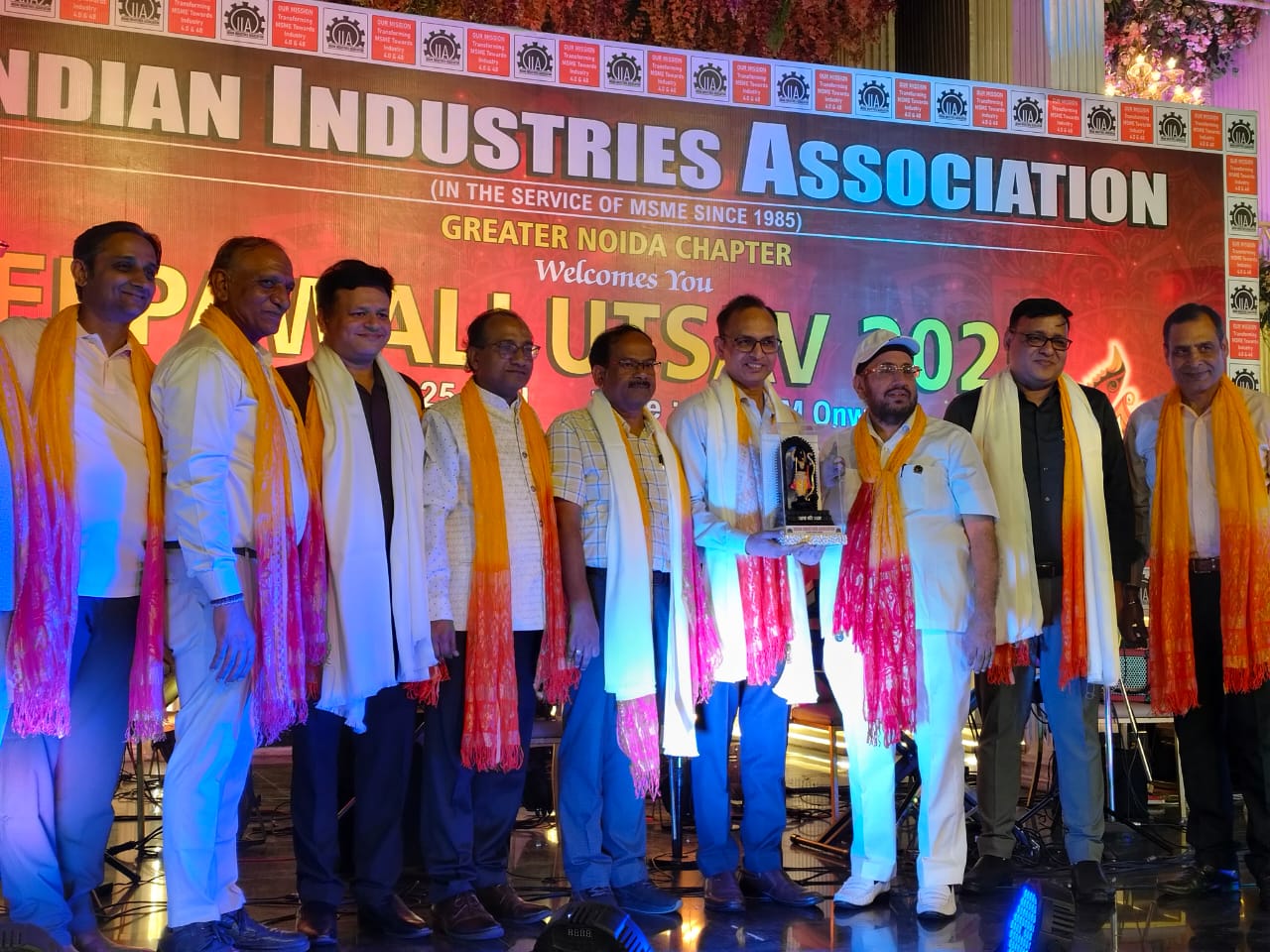 आईआईए ने किया दीपोत्सव 2025 का भव्य आयोजन:उद्यमियों ने लिया गीत-संगीत और सांस्कृतिक कार्यक्रमों का आनंद