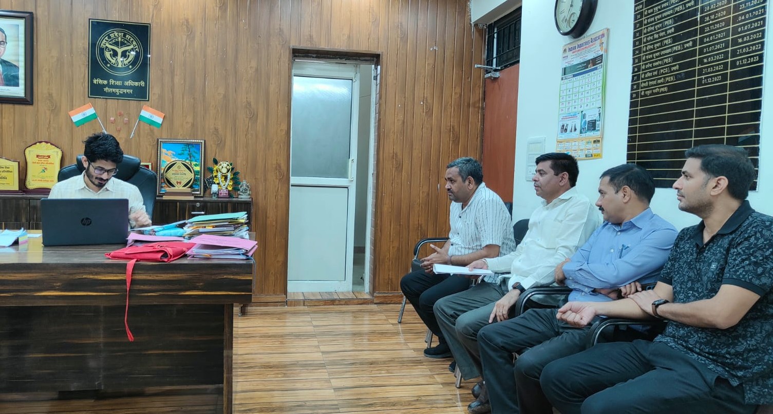 एक पद पर 22 वर्ष लेकिन अध्‍यापकों को नहीं मिला प्रोन्‍नत लाभ: शिक्षक संघ ने बीएसए के सामने रखीं शिक्षकों की समस्‍याएं