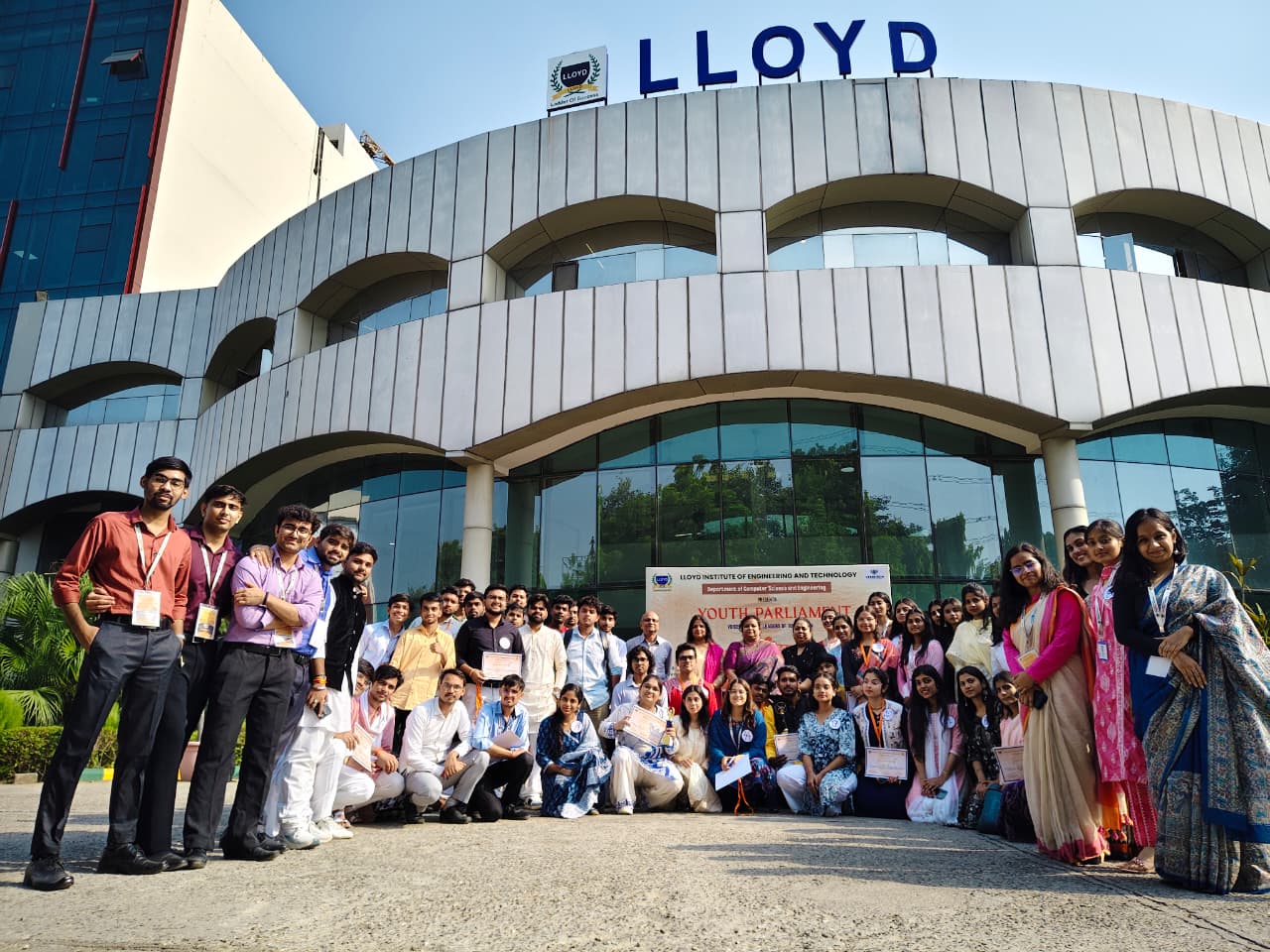 भारत को विकसित राष्‍ट्र बनाने में युवाओं की अहम भूमिका:लॉयड इंस्टिट्यूट में आयोजित युवा संसद में छात्रों ने रखे अपने विचार