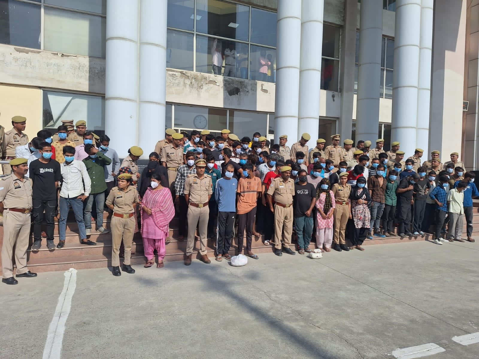 गौतमबुद्धनगर पुलिस का नशे के खिलाफ बड़ा अभियान, तीन साल में 1 अरब 46 करोड़ का नशीला पदार्थ पकड़ा