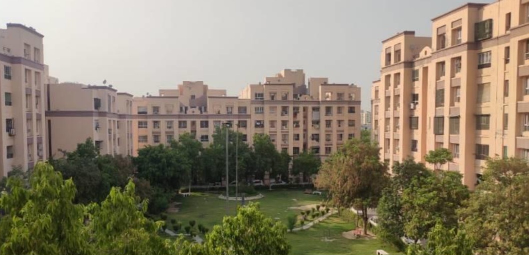 चार आवासीय समिति में फ्लैट पर कब्‍जा धारकों के हक में होगी रजिस्‍ट्री:जितनी बार ट्रांसर्फर हुआ है फ्लैट वर्तमान कब्‍जा धारक को देना होगा उसका शुल्‍क