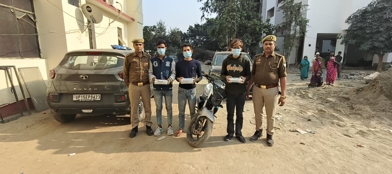 मोबाइल छिनैती करने वाले गैंग के 3 सदस्य दबोचे, 10 मोबाइल बरामद