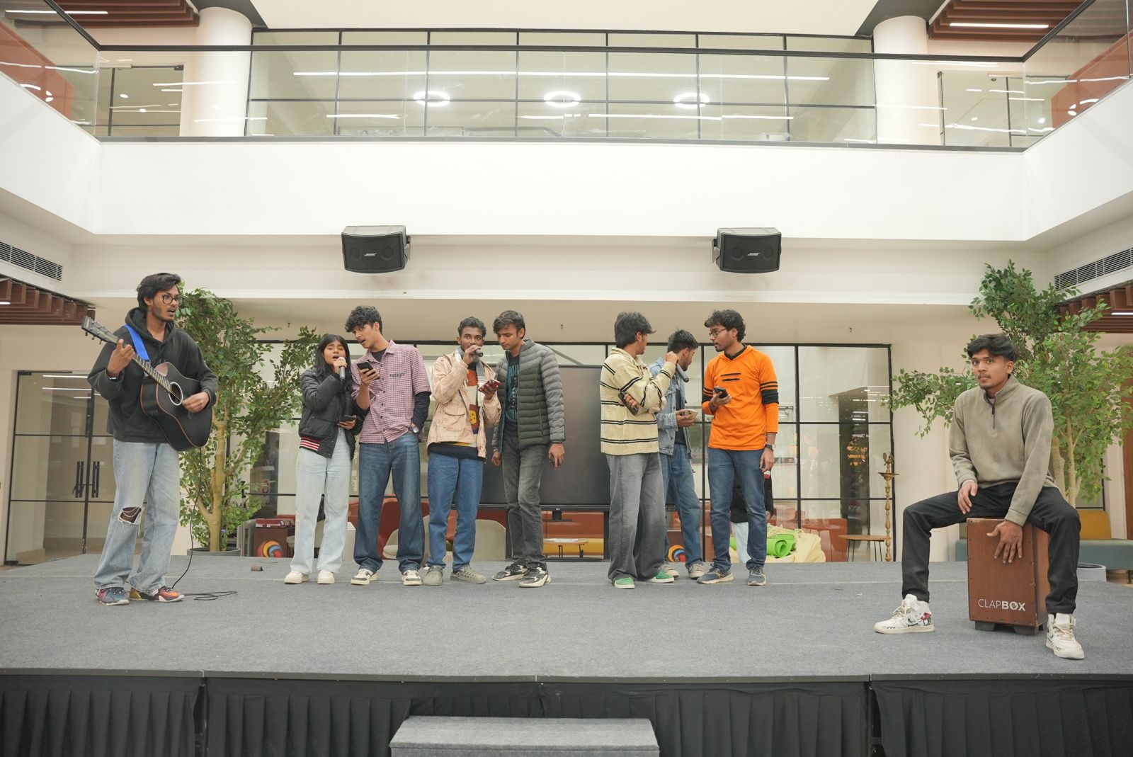 स्मार्ट इंडिया हैकाथॉन में जीत दर्ज करने में जुटे प्रतिभागी:गलगोटिया विश्वविद्यालय में चल रहा है स्मार्ट इंडिया हैकाथॉन