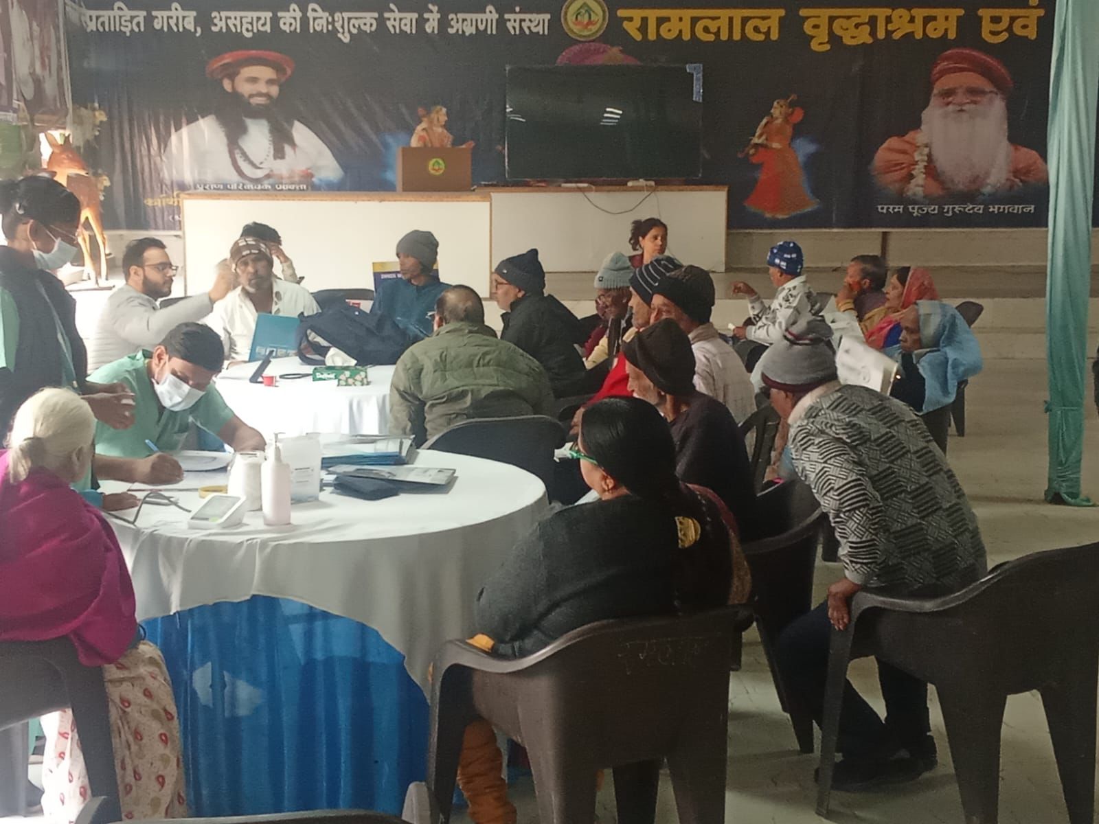 बुजुर्गों के लिए स्वास्थ्य शिविर का आयोजन:आईडब्ल्यूसी ऑफ ग्रीन ग्रेटर नोएडा द्वारा आयोजित किया गया शिविर