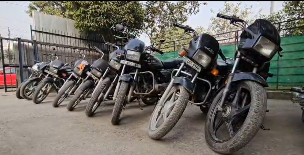 10 चोरी की Bike बरामद, पुलिस ने वाहन चोर को दबोचा