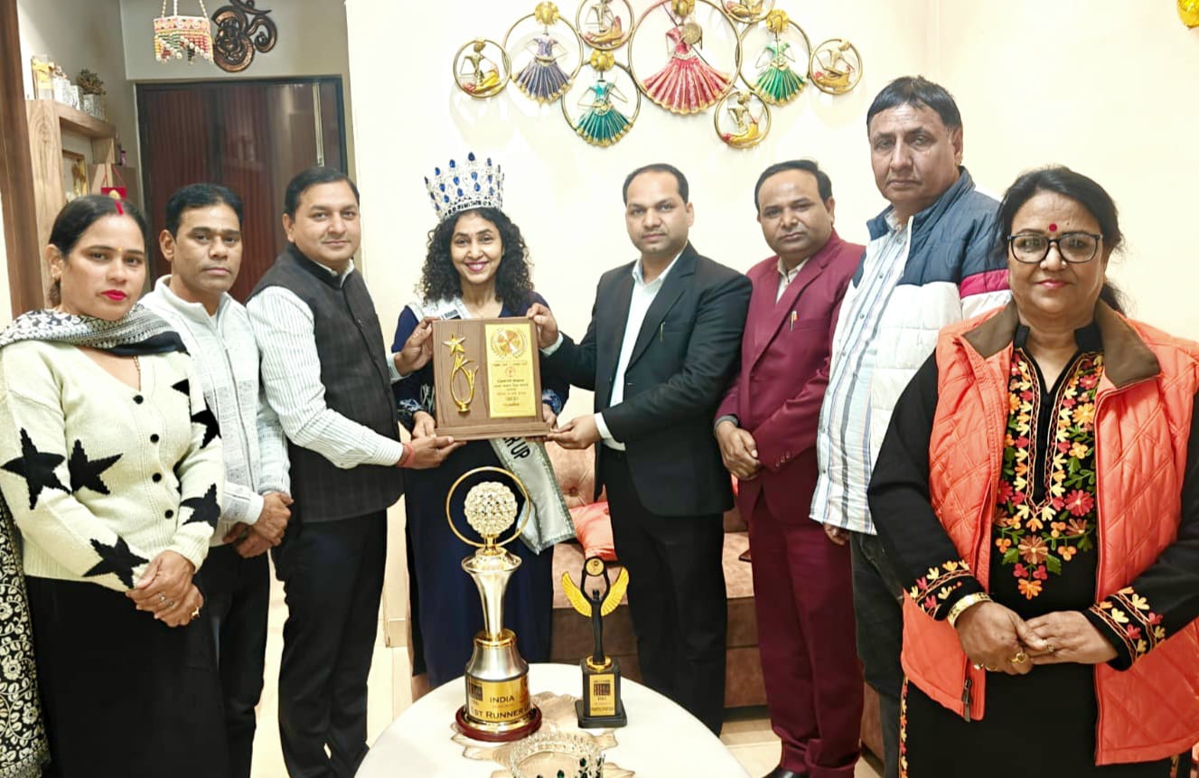 रति गुप्ता बनी मिसेज इंडिया पेजेंट रनर अप:महिला उन्नति संस्था के आर्ट एवं कल्चर प्रकोष्ठ की अध्यक्ष हैं रति