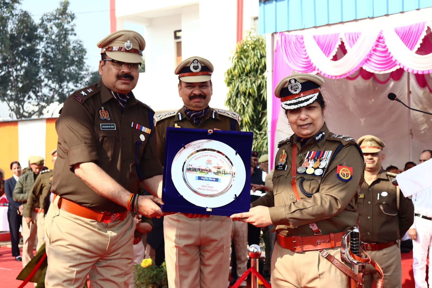 गौतमबुद्धनगर पुलिस कमिश्नरेट में 77वां गणतंत्र दिवस धूमधाम से मनाया गया, शान से लहराया तिरंगा