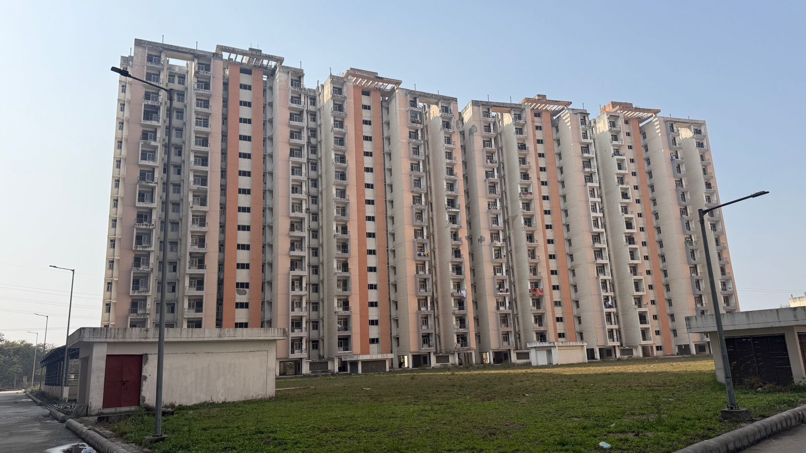 ग्रेटर नोएडा में घर का सपना देखने वालों को प्राधिकरण ने दिया मौका:ओमिक्रॉन-1ए में 83 वर्ग मीटर एरिया के 90 फ्लैटों की योजना