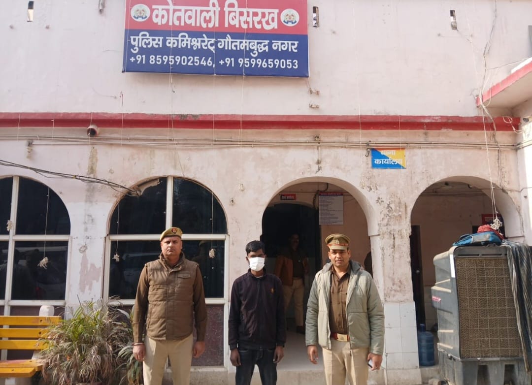 थोड़े से लालच में हजारों की जान से कर रहा था खिलवाड़ : सोसायटी से चोरी कर लिए थे चार फायर हाइड्रेंट