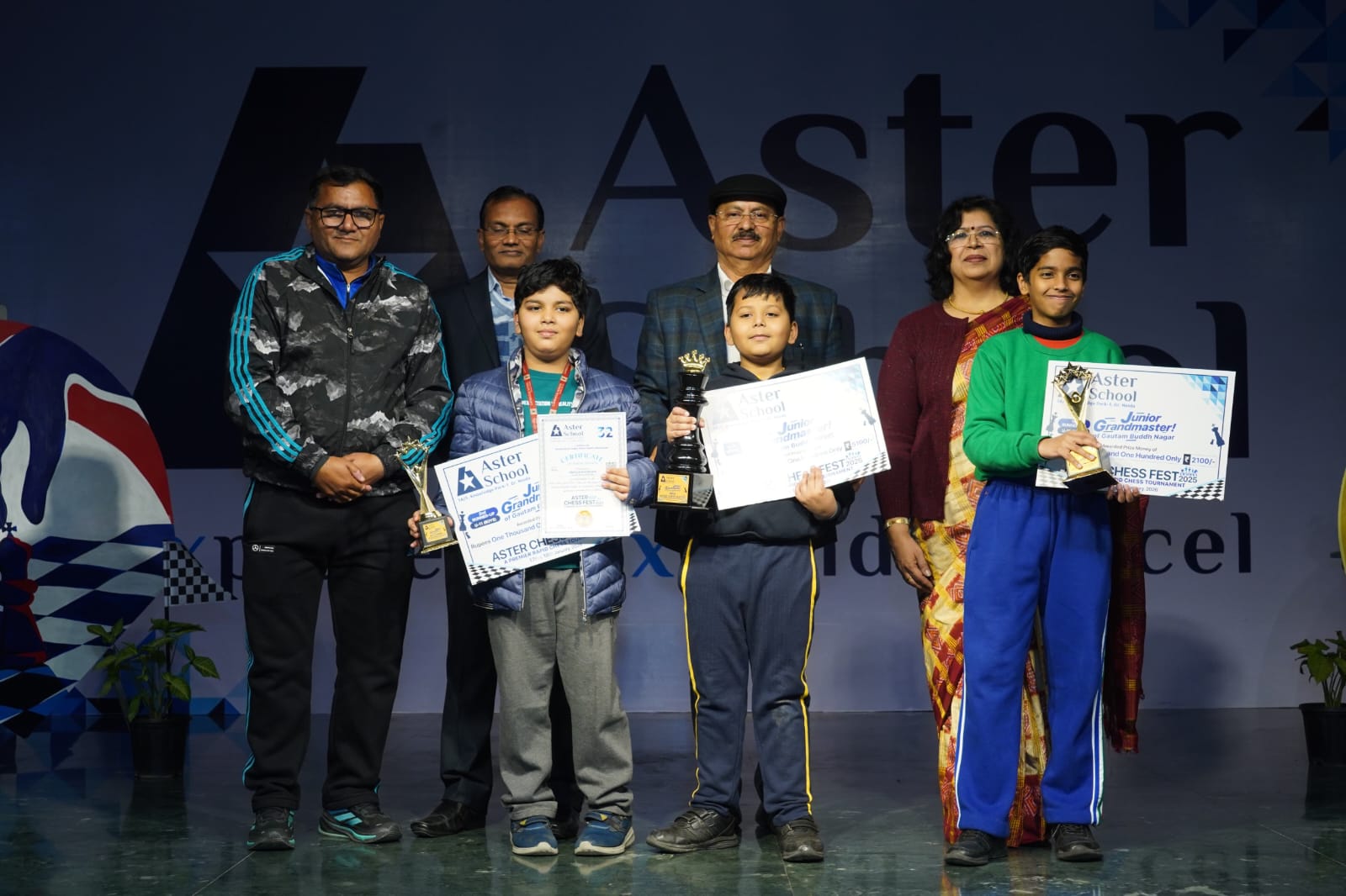 एस्टर चेस फेस्ट में खिलाडि़यों ने दिखाया अपना हुनर:55 विद्यालयों के 275 से अधिक खिलाड़ियों ने प्रतियोगिता में लिया हिस्‍सा