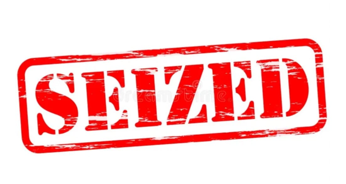 पुलिसकर्मी को बोनट पर घसीटने वाली कार सीज:फरार कार मालिक की तलाश में पुलिस दे रही दबिश