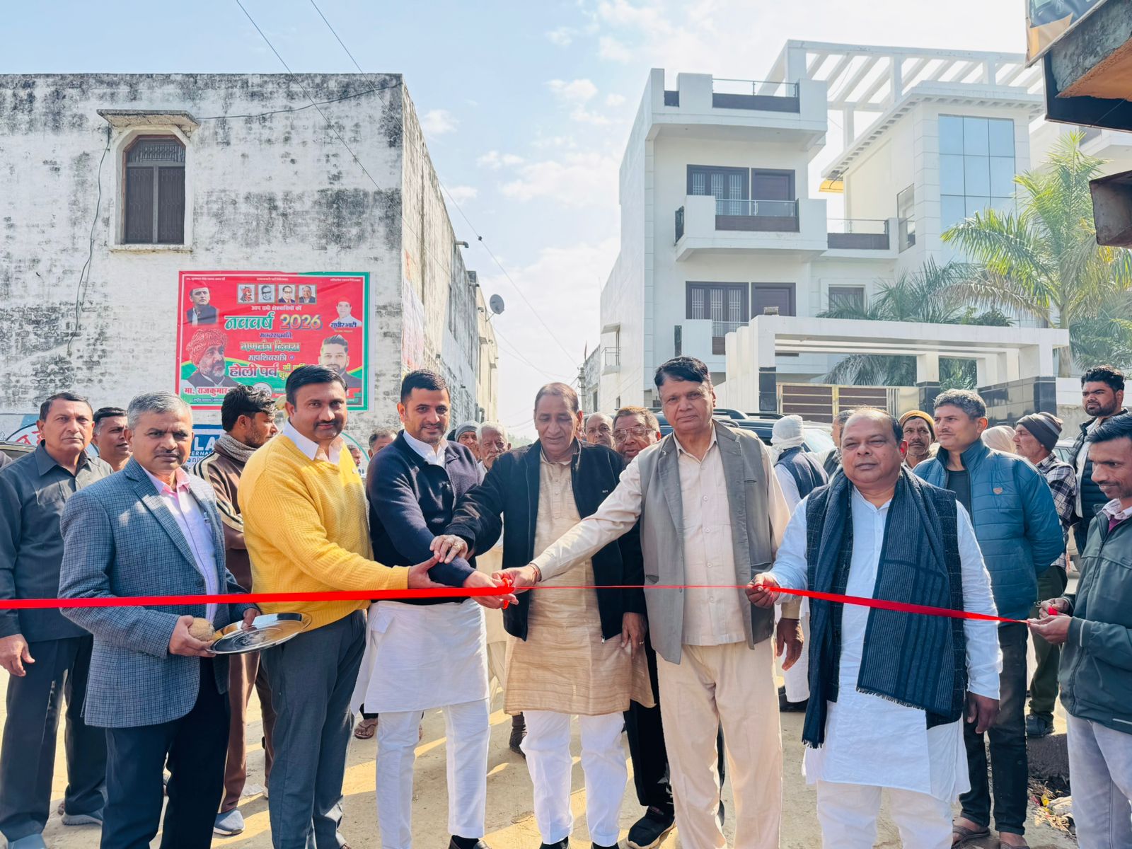 विधायक तेजपाल ने शुरू कराया सड़कों की मरम्‍मत का विशेष कार्य:आकिलपुर व बंबावड़ में बनाई जाएगी टूटी सड़क