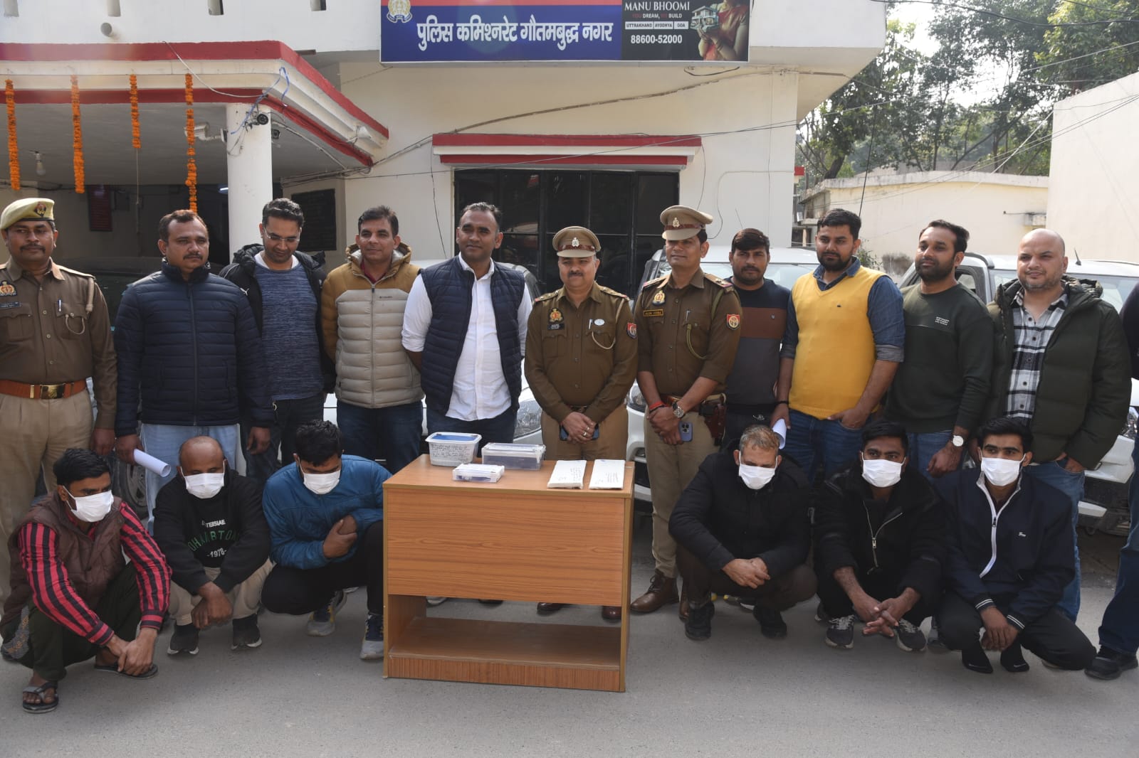 41 मुकदमा दर्ज होने के बाद भी आजाद ने नहीं छोड़ा गंदा काम:शातिर चोर जीपीएस जैमर लगाकर जाम कर देते थे गाड़ी में लगा जीपीएस