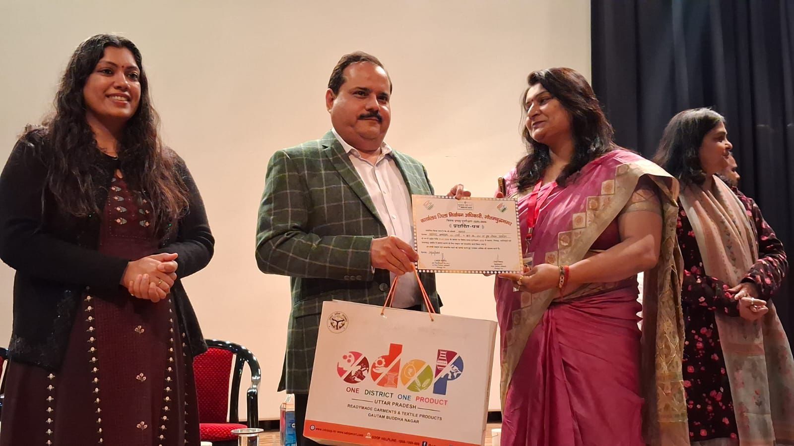 मुख्य निर्वाचन अधिकारी ने जिले में SIR कार्य की प्रगति पर जताया संतोष:कहा प्रत्येक पात्र नागरिक को मतदान के अधिकार के प्रयोग में न हो असुविधा