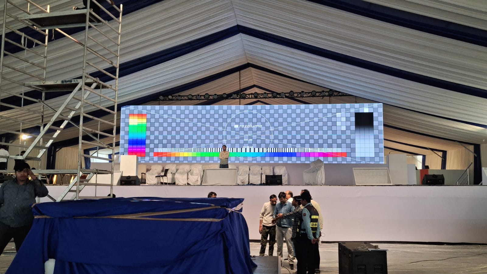 प्रधानमंत्री व मुख्‍यमंत्री देंगे यूपी के नोएडा में बड़ी सौगात:शनिवार को फॉक्सकॉन सेमीकंडक्टर पार्क का होगा शिलान्‍यास