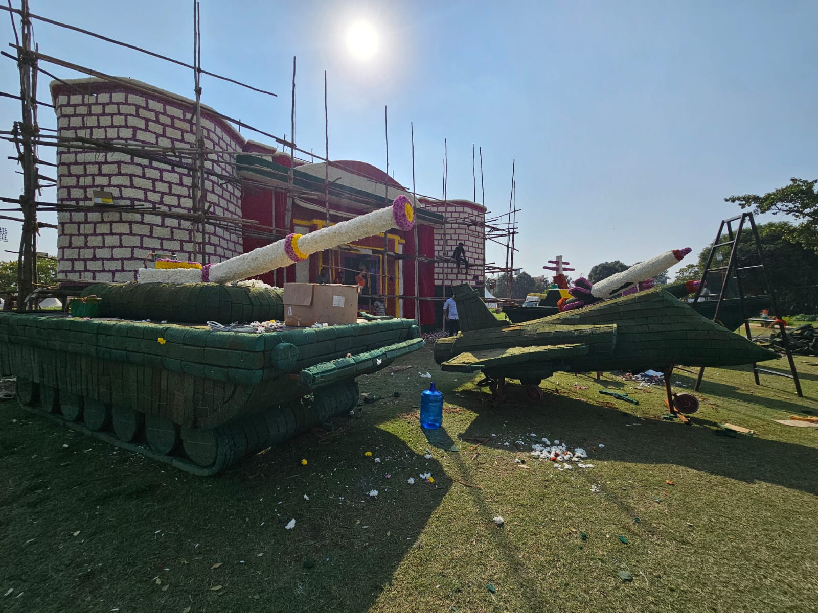 सिटी पार्क में करिए 100 से अधिक प्रजाति के फूलों का दीदार:ग्रेटर नोएडा प्राधिकरण 26 फरवरी से आयोजित कर रहा फ्लावर शो